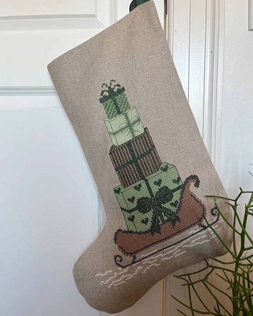 Julesok - Stocking With Green Gift 2037-3 str. 52 x 37 cm