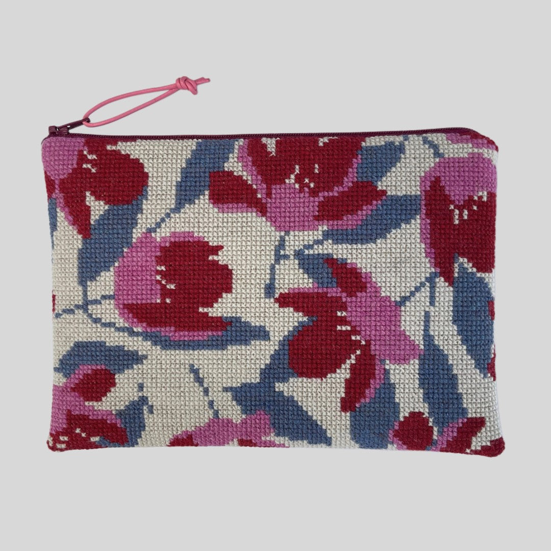 Magnolia Broderikit // BALDYRE