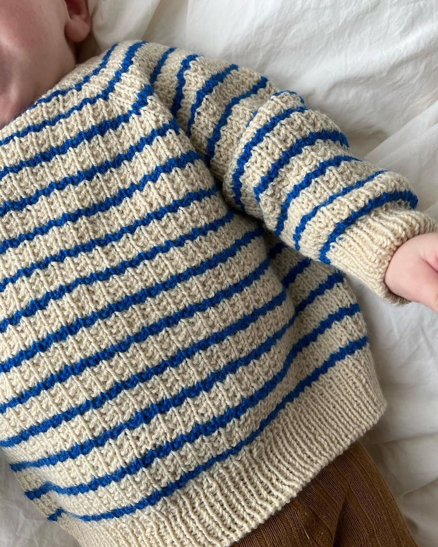 Friday Sweater Baby Petiteknit - Udprintet opskrift