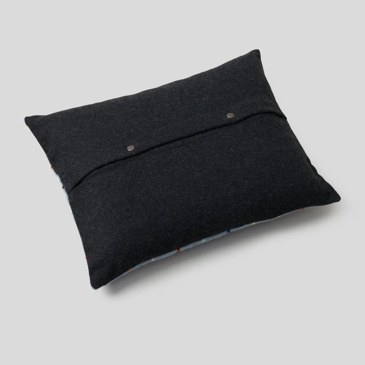 Gotland Broderi Pude // Kit Couture