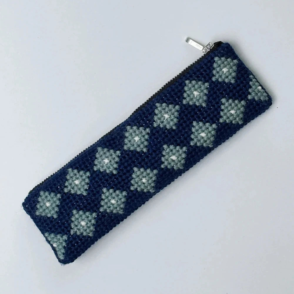 Utsira Broderi Penalhus // Kit Couture