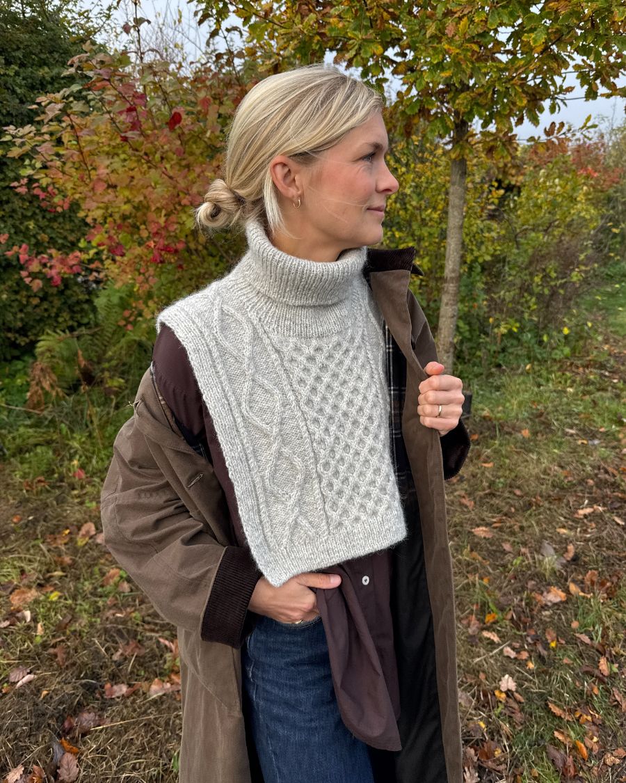 Dagmar Neck // Petiteknit - Strikkekit