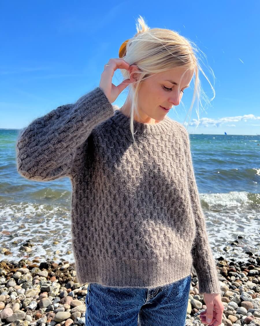 Jenny Sweater // Petiteknit - Strikkekit