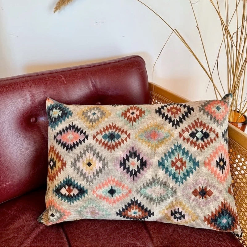 Pude - New Kilim 2049-1 Ca. 35 X 53 Cm.