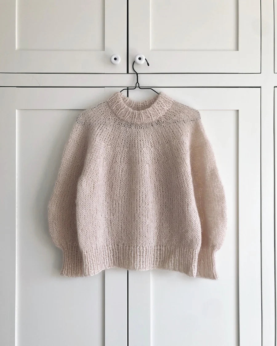 Saturday Night Sweater // Petiteknit - Strikkekit