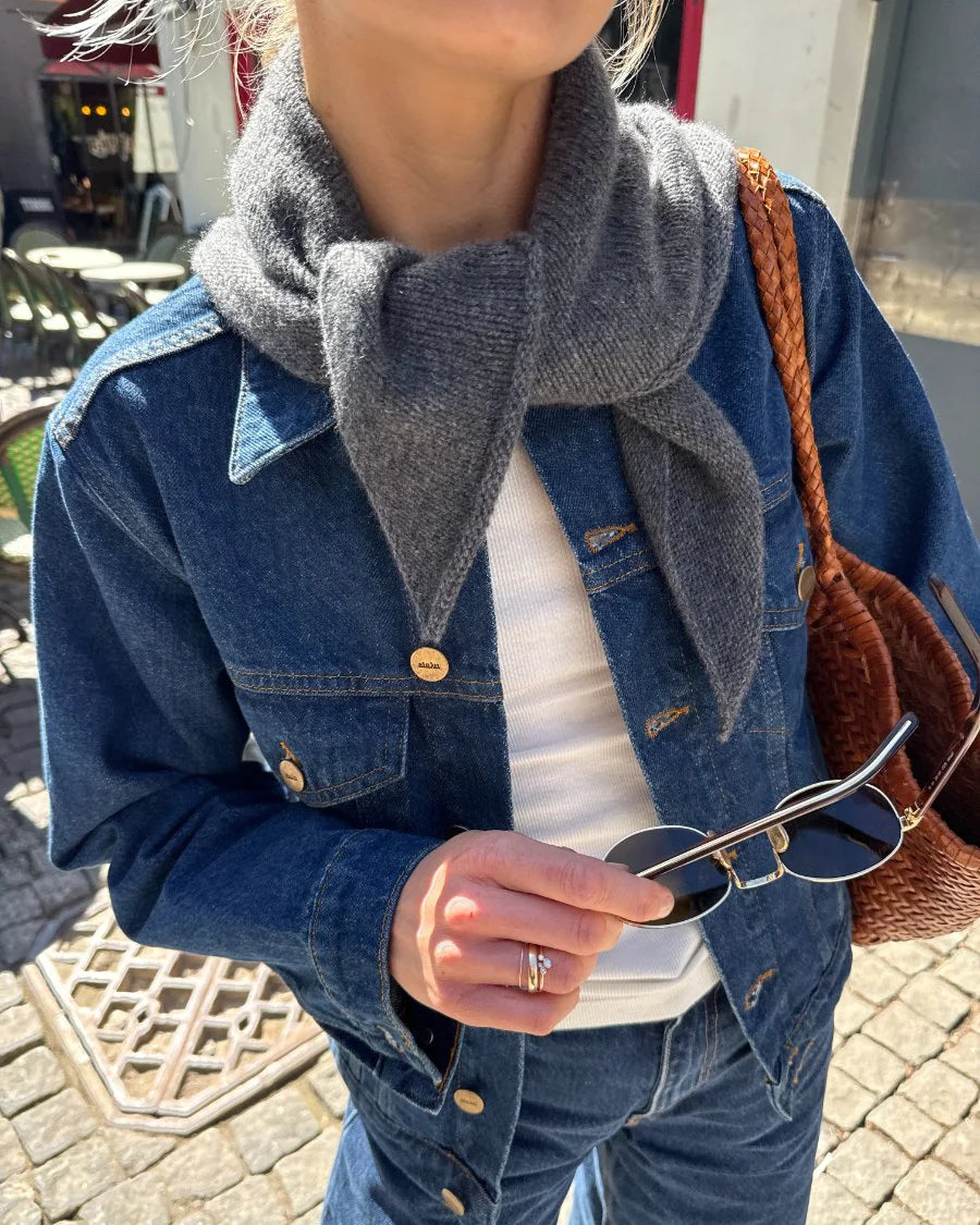 Uma Scarf // Petiteknit - Strikkekit