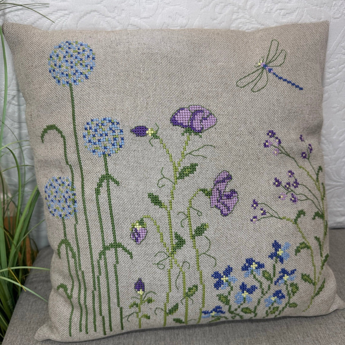 Pude - Blue Flowers Square 2052-2 40 X 40 Cm