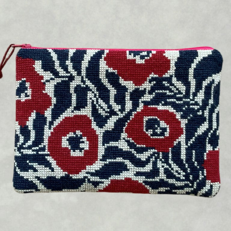 Valmuer Broderikit // BALDYRE