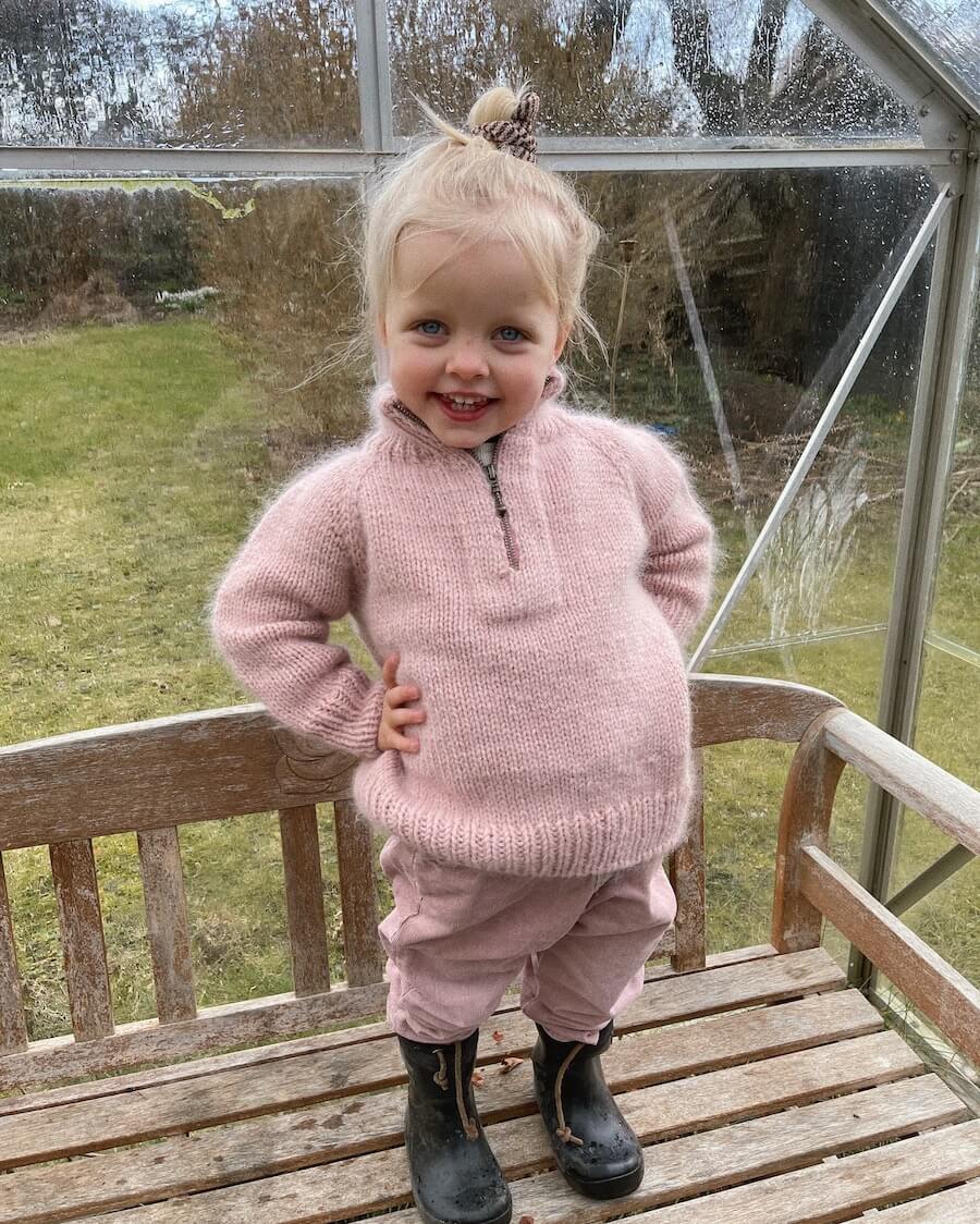 Zipper Sweater Junior // Petiteknit - Strikkekit