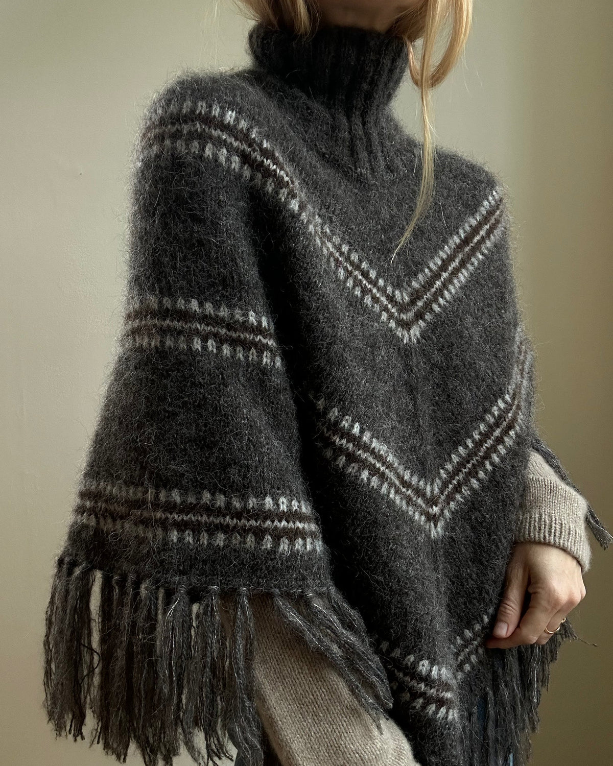 Norma Poncho // My Favourite Things Knitwear - Garnpakke