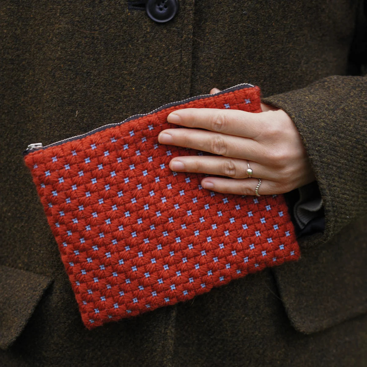 Arholma Broderi Clutch // Kit Couture