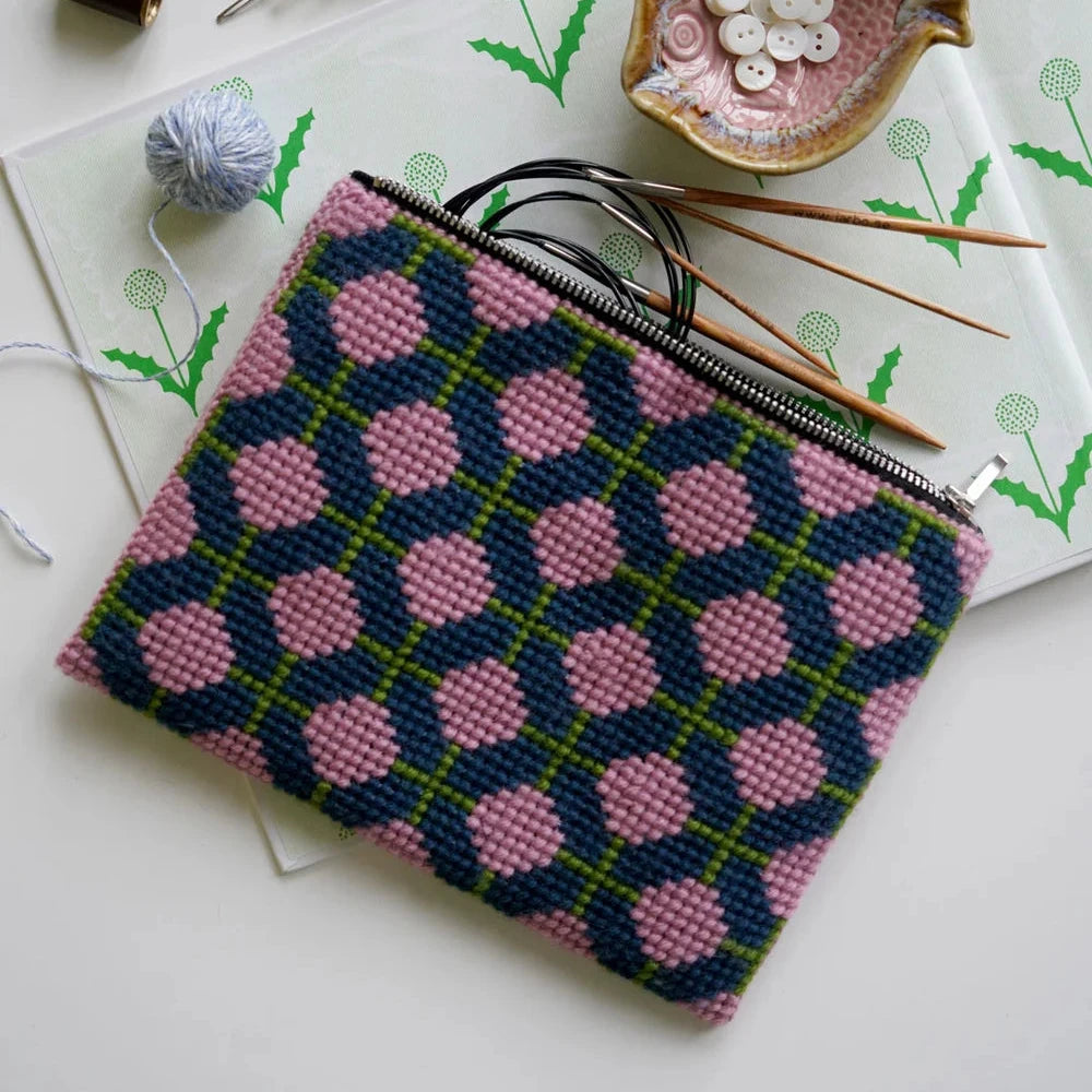 Hylleholm Broderi Clutch Syren