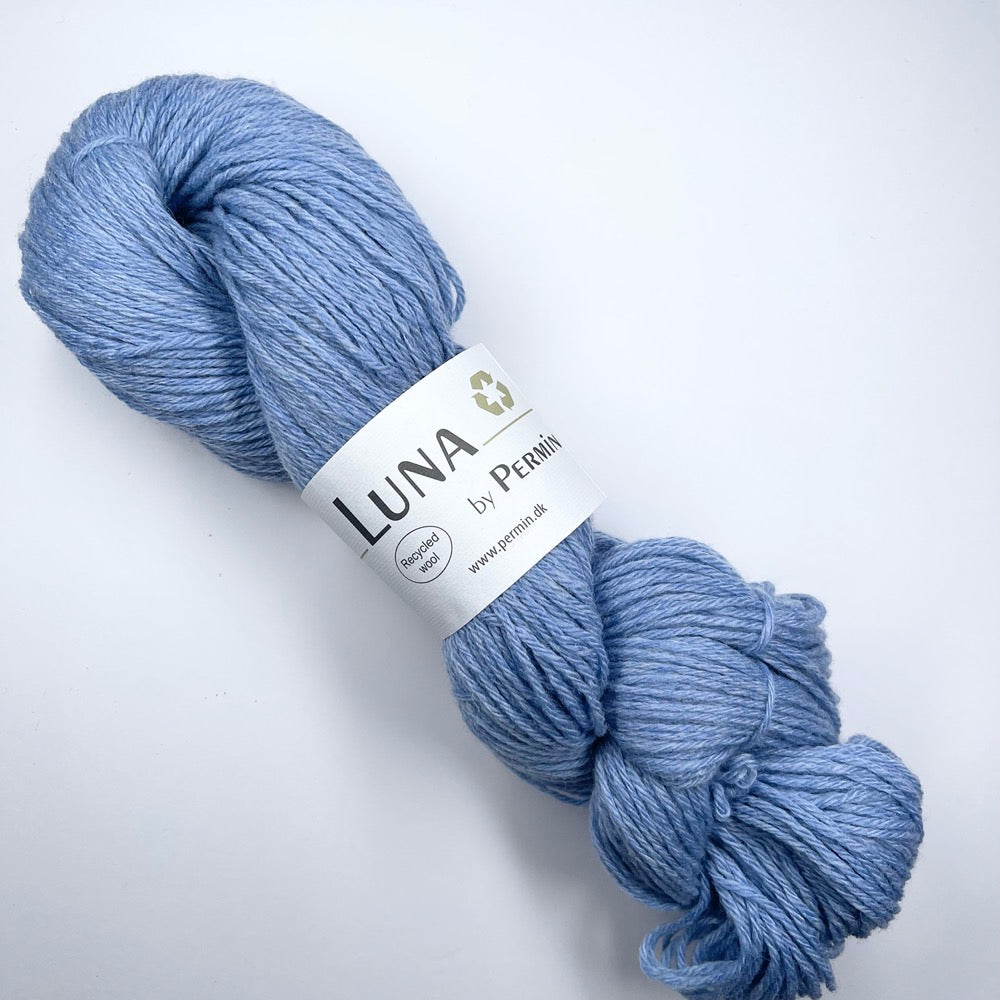 Luna by Permin Garn