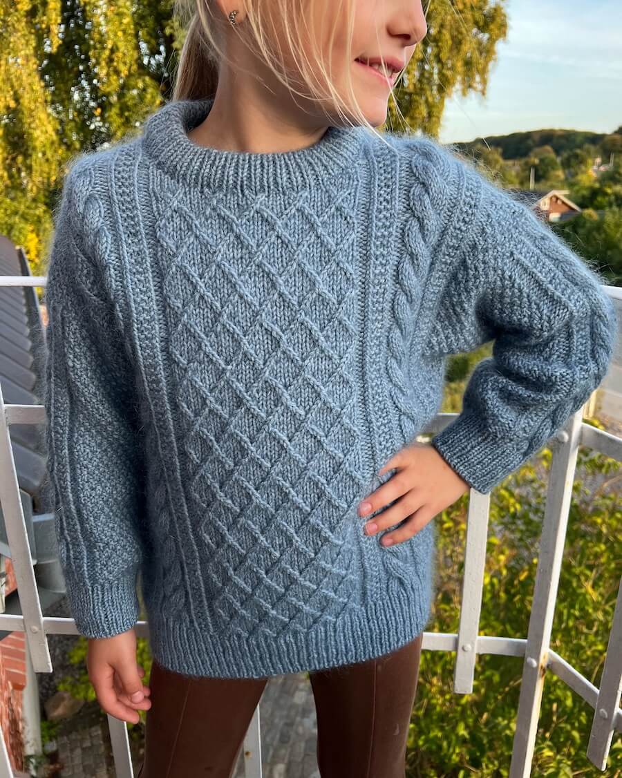 Moby Sweater Junior // Petiteknit - Strikkekit