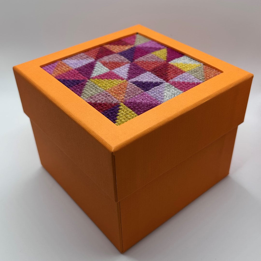 BOXEN Orange Broderikit // BALDYRE