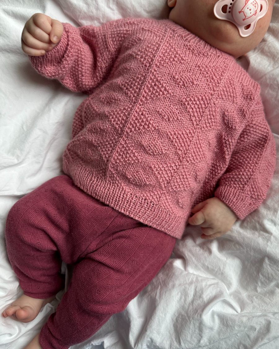 Esther Sweater Baby Petiteknit - Udprintet opskrift