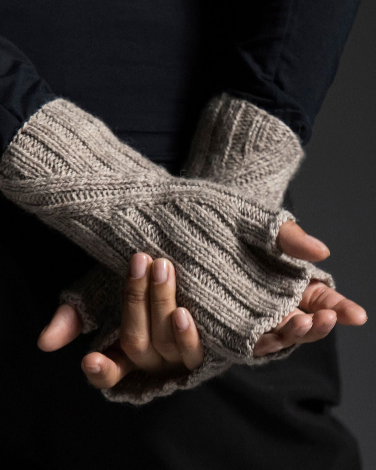 Opskrift: Kirstine Gloves af Filcolana