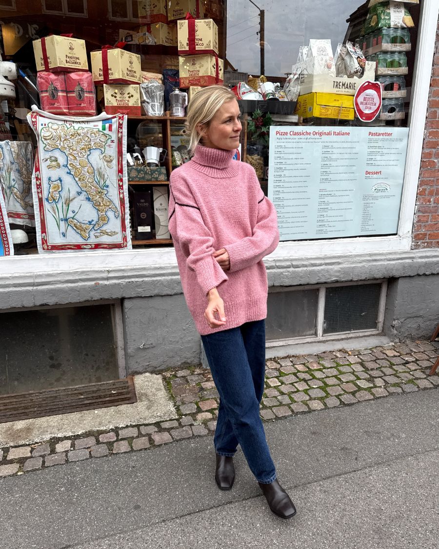 Linea sweater // Petiteknit - Strikkekit