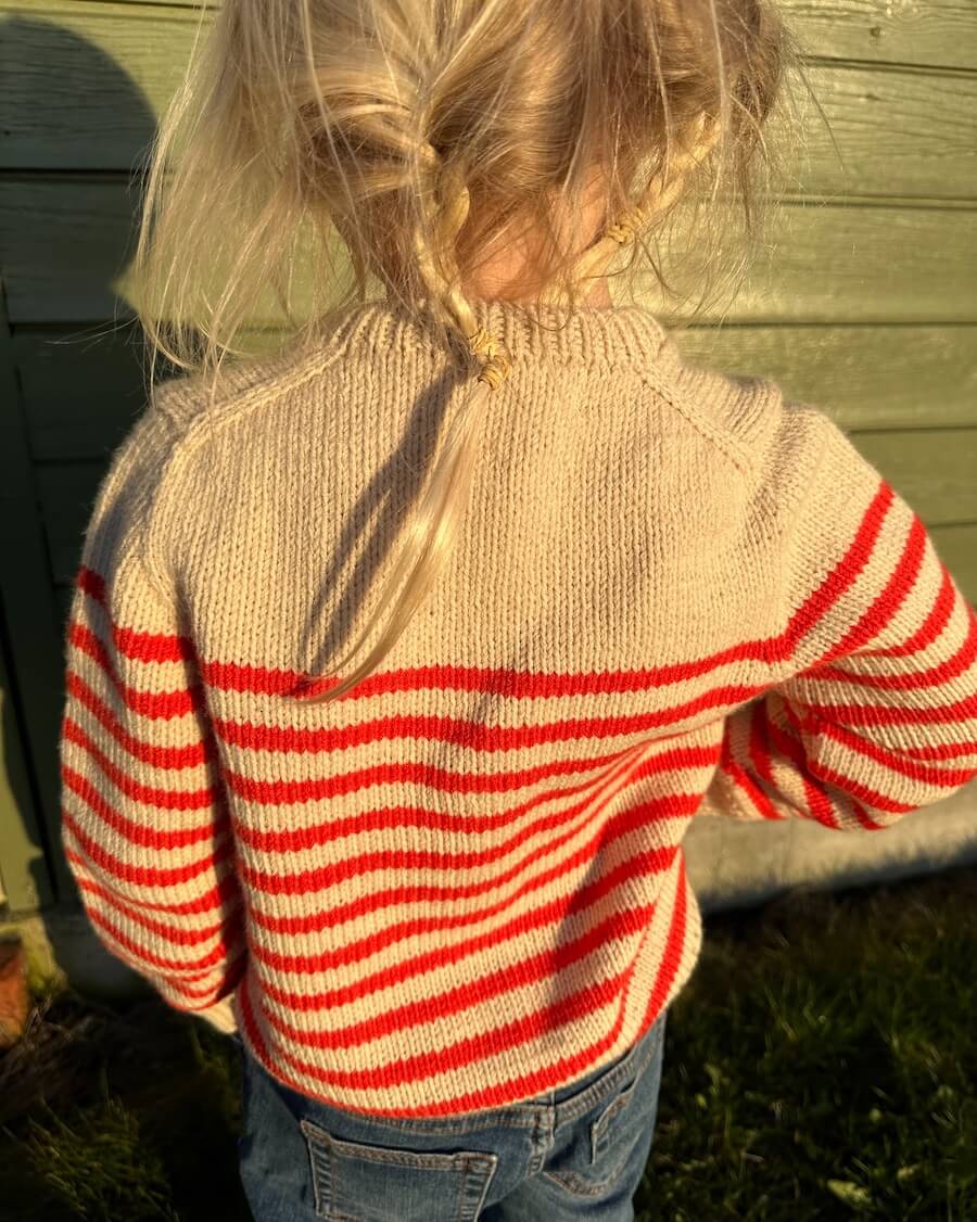 Lyon Sweater Junior // Petiteknit - Strikkekit