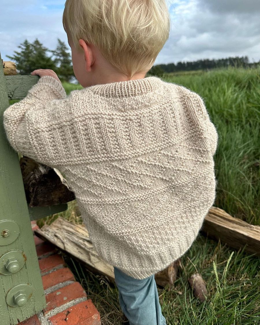 Storm Sweater Junior // Petiteknit - Strikkekit